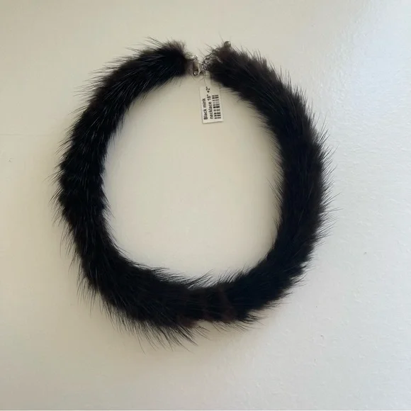Genuine Mink necklace - Picture 3 of 8